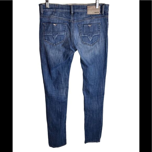 Women’s Distressed Diesel Jeans in Excellent Pre-Loved Condition Sz. 29”W - Picture 1 of 5